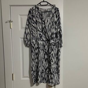 Peter Nygard Black and White Printed Midi Dress Size 1X